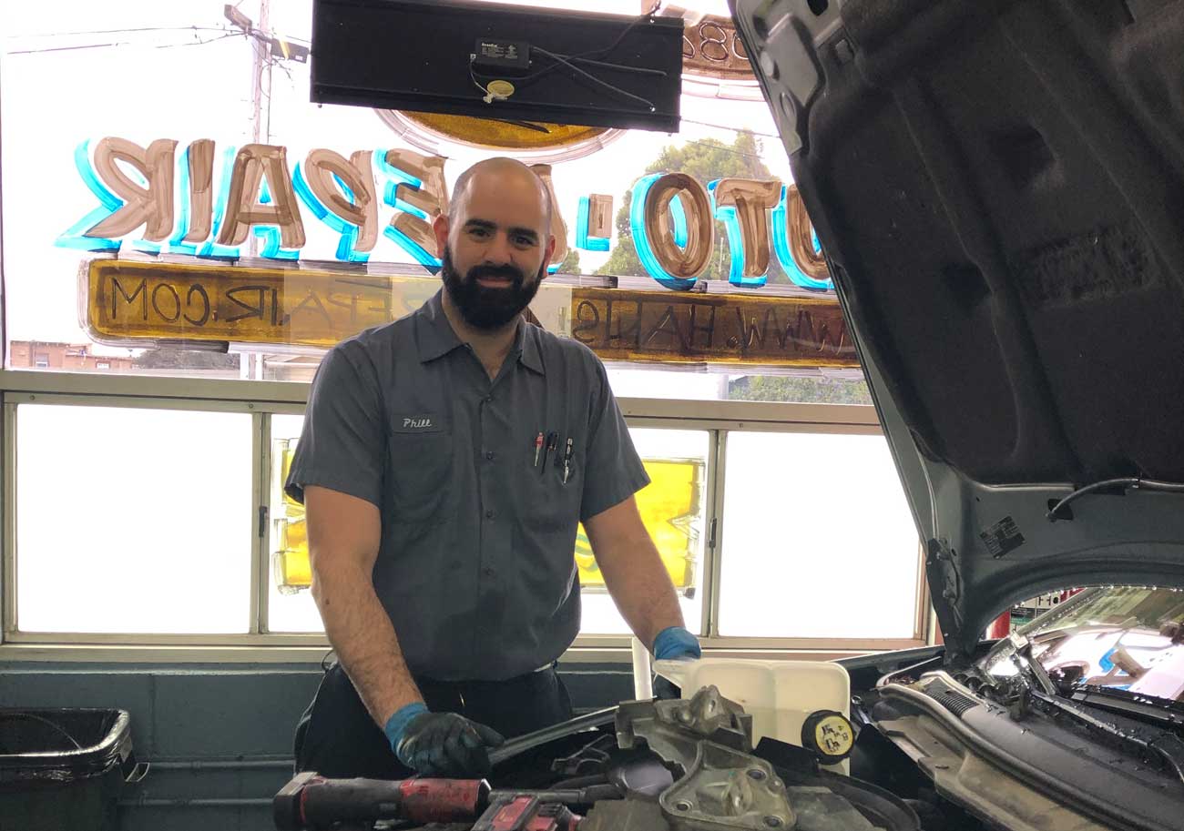 Hans Auto Repair employee